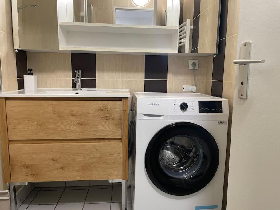 לה בורז'ה Appartement Cosy Proche Paris מראה חיצוני תמונה